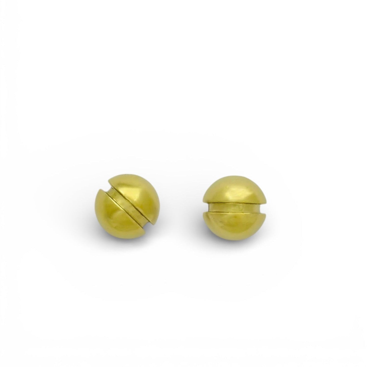 "18k yellow gold sphere stud earrings"